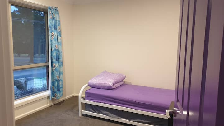 საძინებელი 4