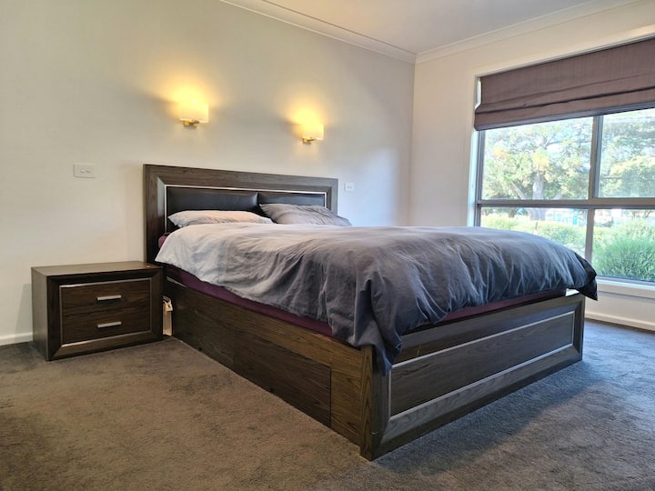 საძინებელი 1