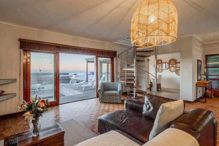 Cozy Beach House in Bakoven gallery image 4