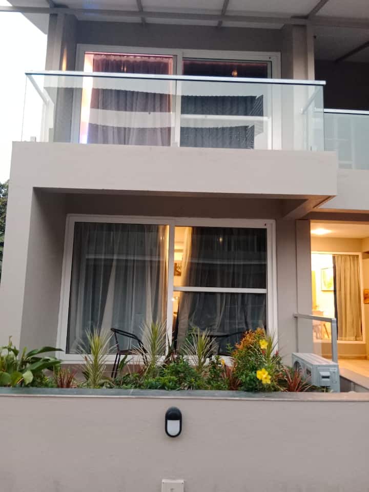 Exterior image 1