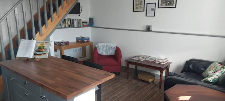 Warburtons Cottage - Portarlington