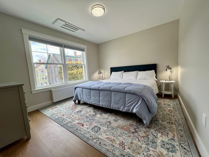 Bračni krevet, klima-uređaj, drugi kat