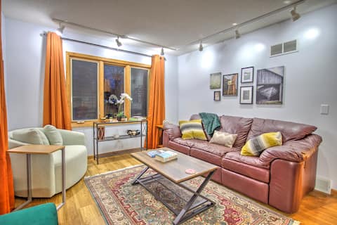 Cozy home w Hot Tub near trails