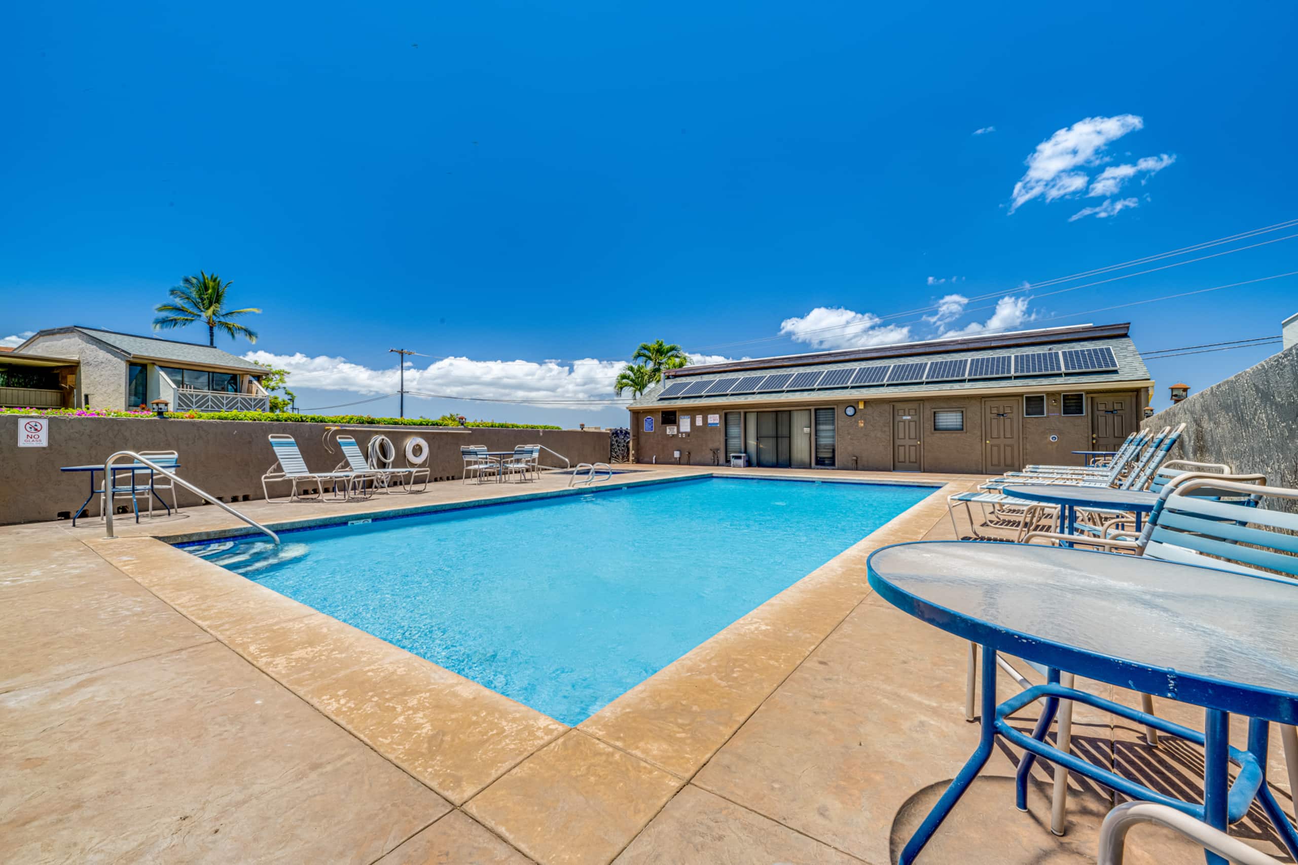 Modern Oceanview! AC, Beach, Pool, Hot Tub! - Image 32