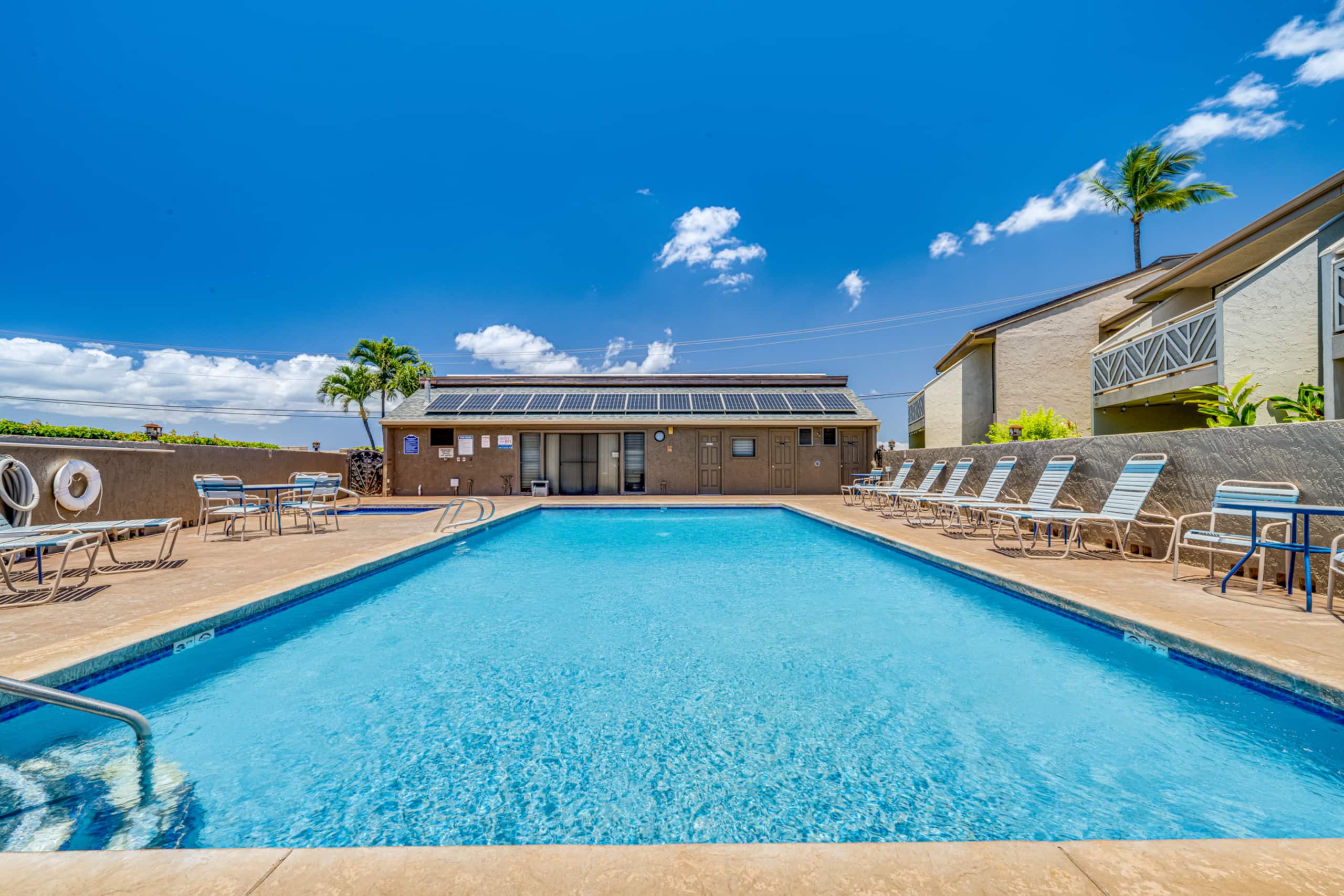 Modern Oceanview! AC, Beach, Pool, Hot Tub! - Image 31