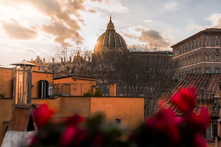 Jubilee • With a view of St. Peter’s + Free Wi-Fi