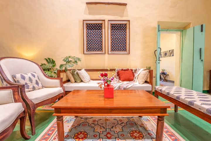 Living room image 2