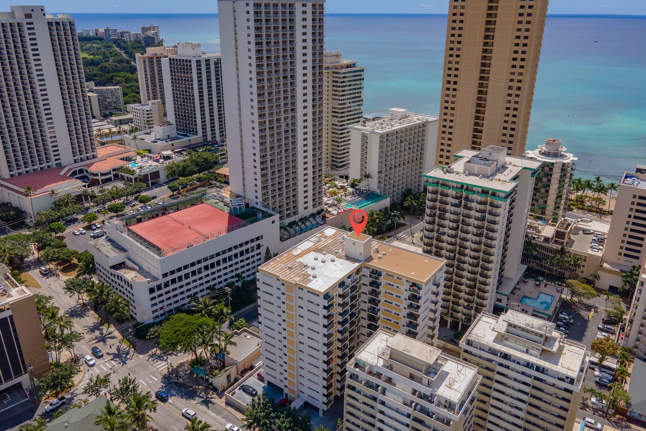 Walk to the Beach! Modern 3Bed, 2Bath AC, Parking - Image 35