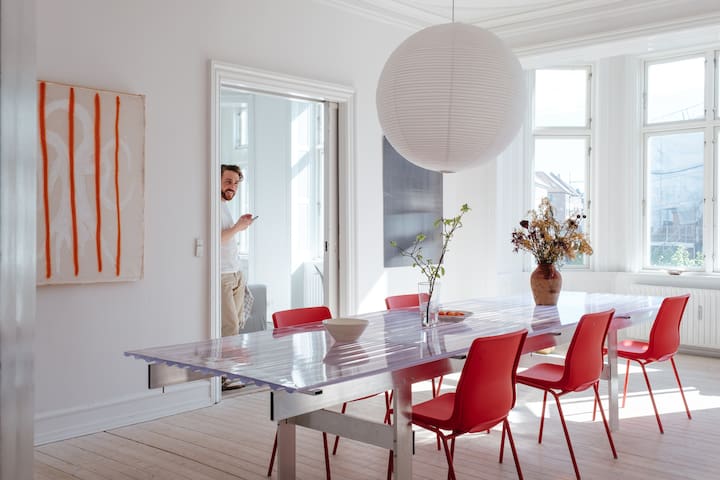 Light and spacious flat in the middle of Nørrebro