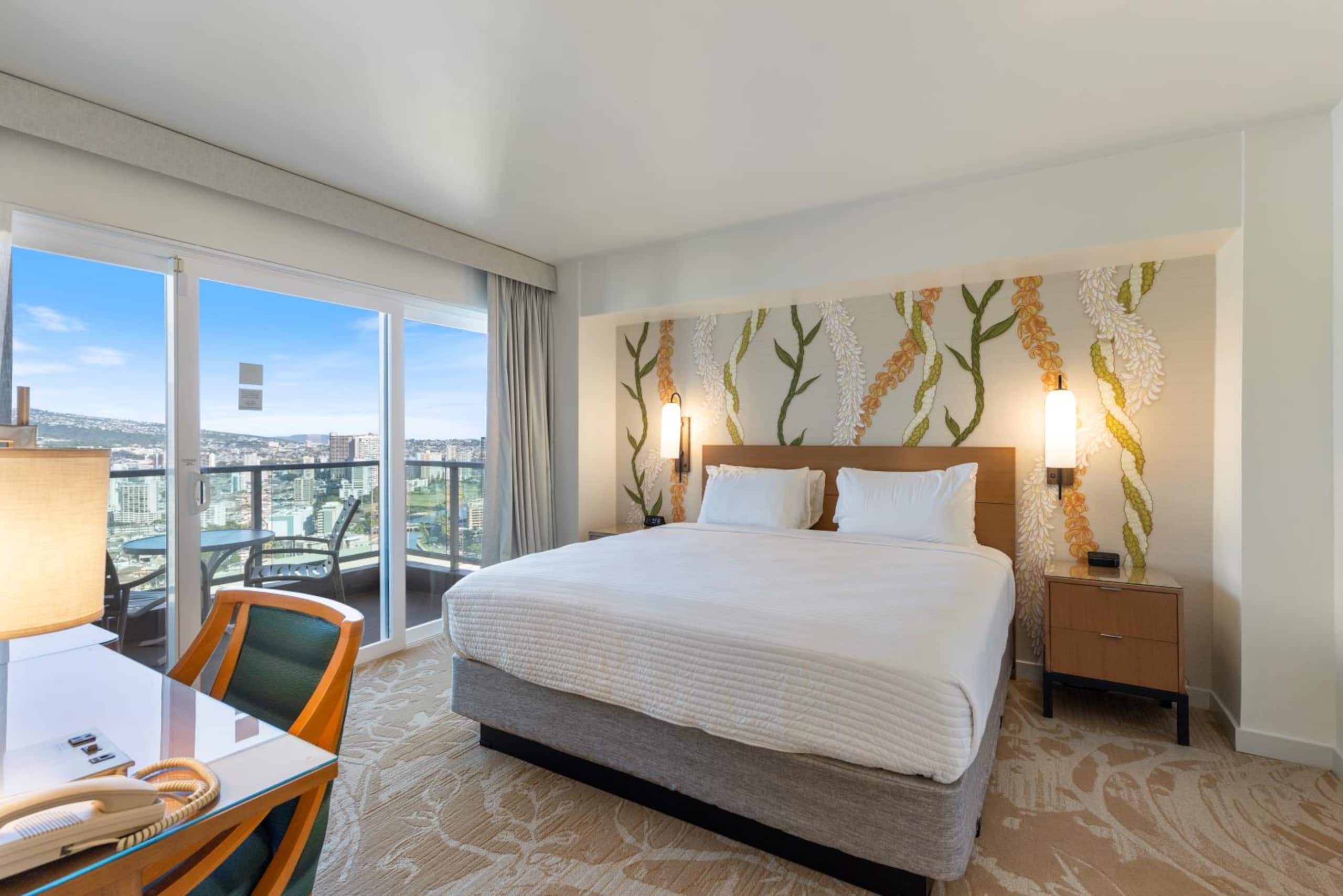 Condo in Honolulu · ★4.93 · 1 bedroom · 2 beds · 1 private bath - Image 1