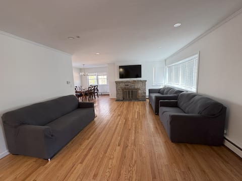 Spacious NYC Getaway House