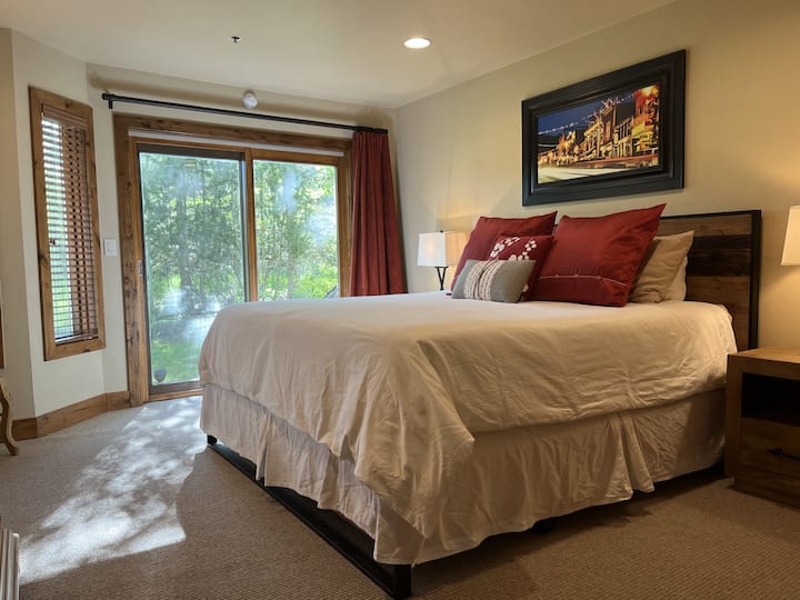 საძინებელი 1