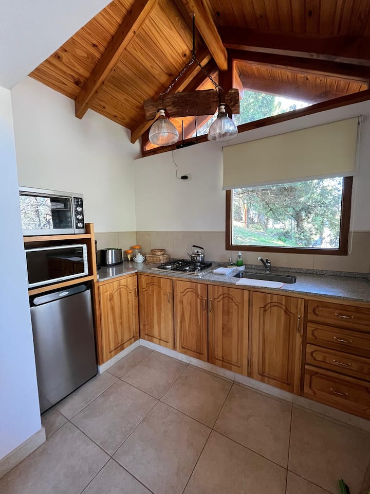 Acogedor Hospedaje En El Bosque - Bariloche