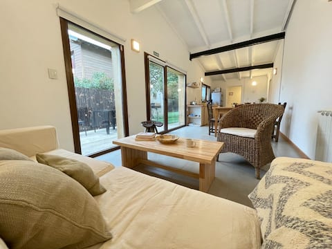 Successful Airbnb property: Cabin with private garden and grill - Coirones 2 in Dina Huapi