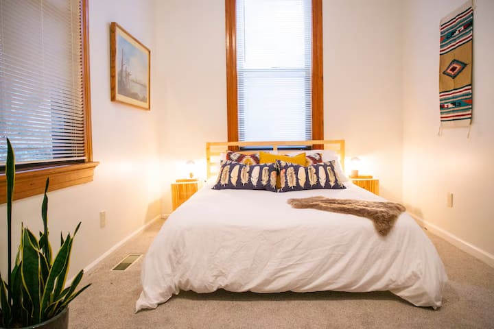 Двойно легло на първия етаж