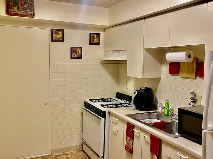 Safe Very Quiet Clean And Peaceful Unit - Germantown, WI