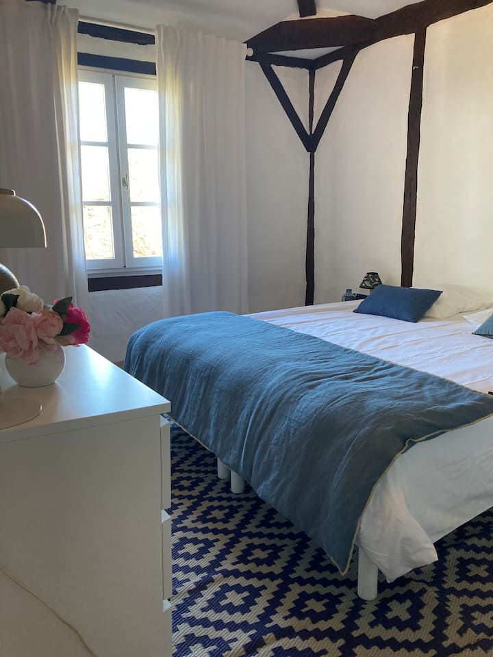 غرفة النوم 1