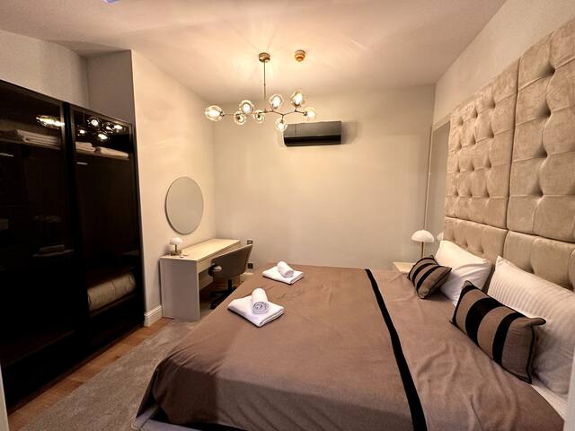 Sunlit Serenity Designer’s Dream gallery image 4