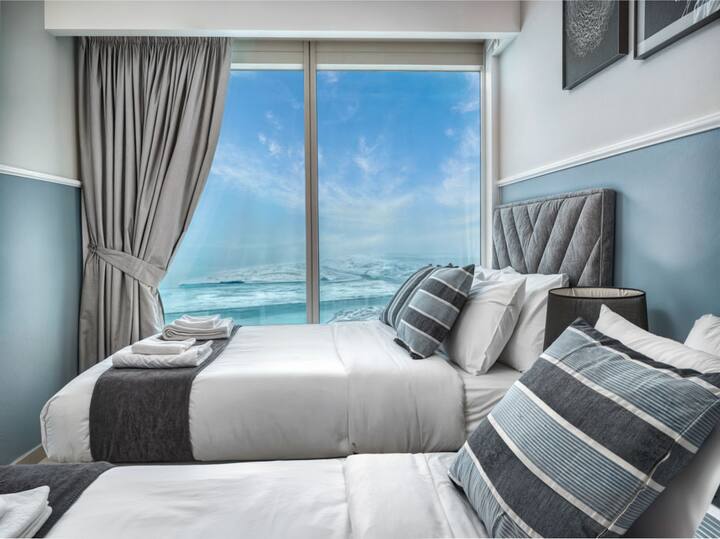 غرفة النوم 3: سريران مزدوجان