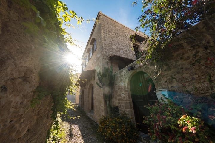 Finestra Medieval Home - Rhodes
