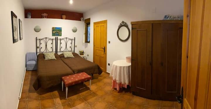 საძინებელი 4