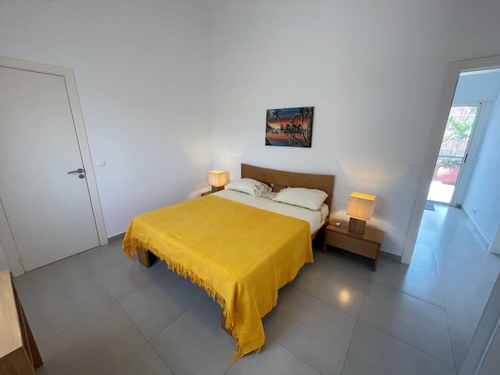 საძინებელი 1