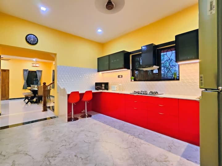 Full kitchen image 4