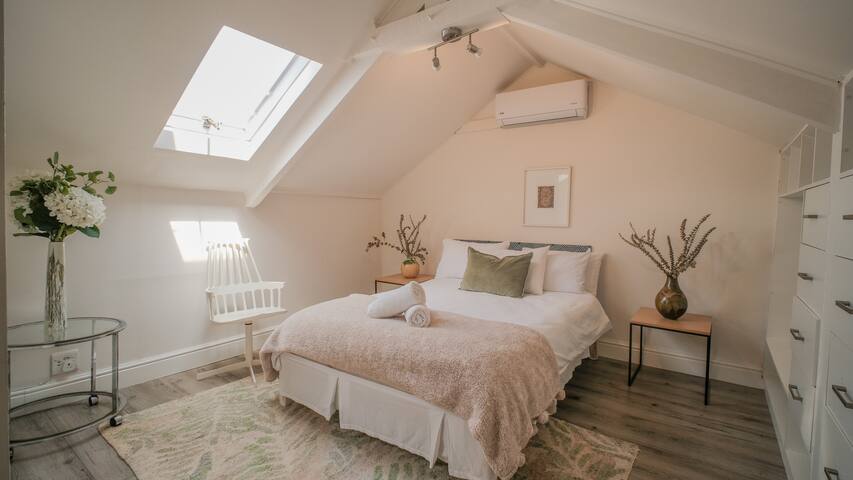 Cozy Sea Point house gallery image 3