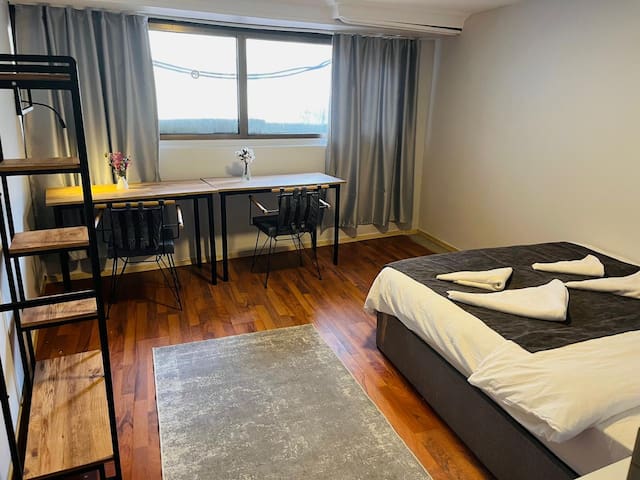 Nest Digital Nomad House managed Airbnb listing 3