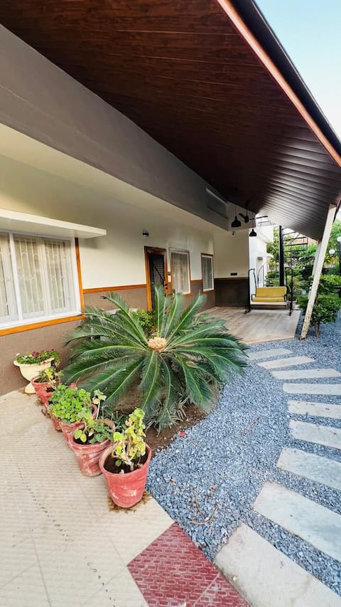 Varsha Bunglow - peaceful and serene holiday home