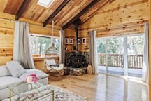 Enchanting Swiss Chalet-Style Cabin