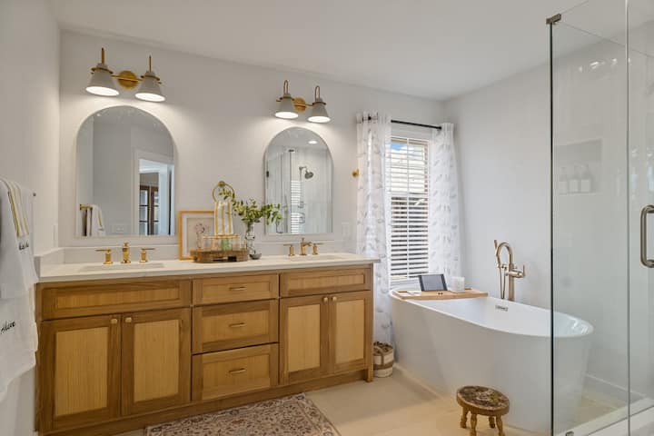 Newly Renovated Home In The Heart Of Frisco, Tx! - Frisco, TX