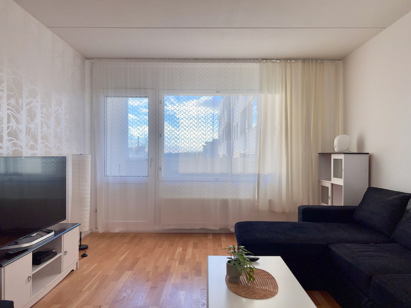 Spacious Modern Apartment Espoo Near Sea 3