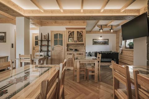 Successful Airbnb property: Malolaczniak for 2 people Jacuzzi & mountain view in Gmina Kościelisko