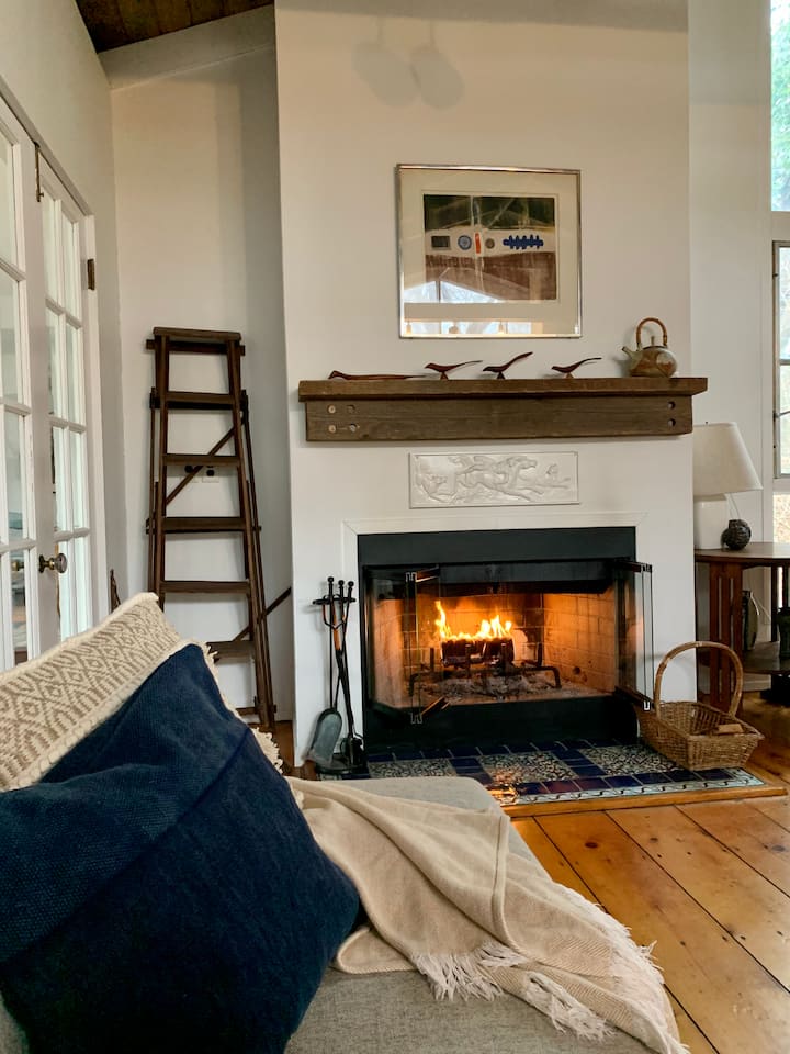 Walk to Ocean Beach! 1.4mi to EH/AmagansettVillage