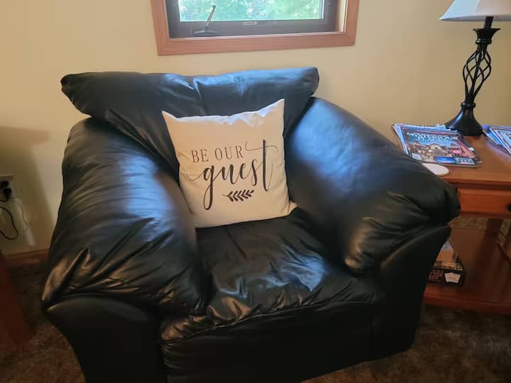 Bear Den Guest House - Jersey Shore, PA