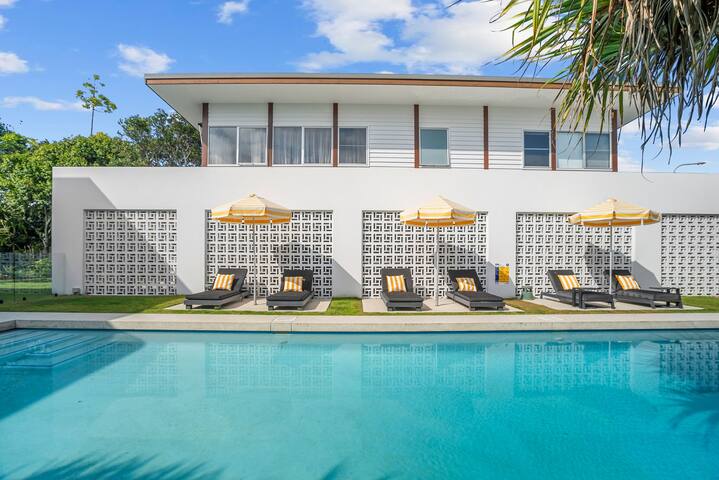 SeaClusion Beachfront House & SPA Wellness Retreat gallery image 4