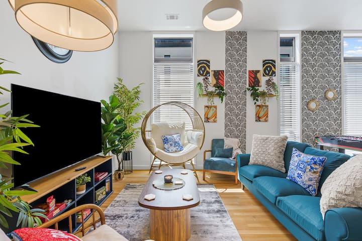 The Folium: 3BD In the Heart of Magnolia & Homey!