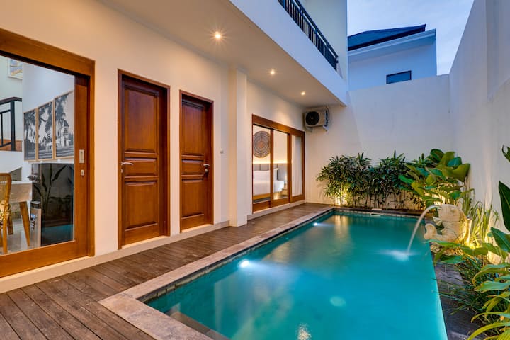 Stunning 3br Villa Boswellia Near Seminyak Beach - Sanur
