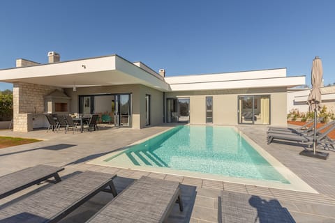 Villa Perla di Vita - Overflow Pool & BBQ
