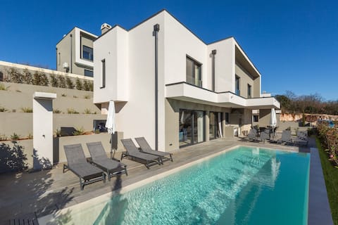 Villa La Vita Istriana: Seaview & Heated Pool