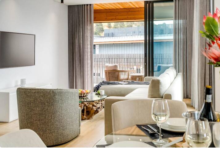 -Alena Chic – Old Cape Quarter – gallery image 5