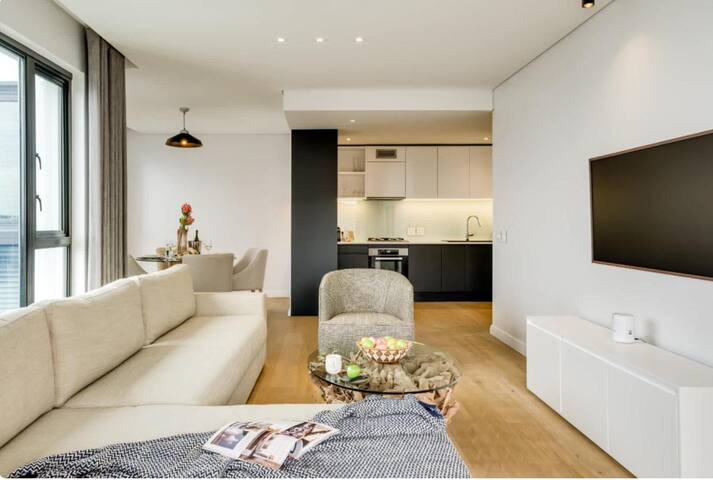 -Alena Chic – Old Cape Quarter – gallery image 4