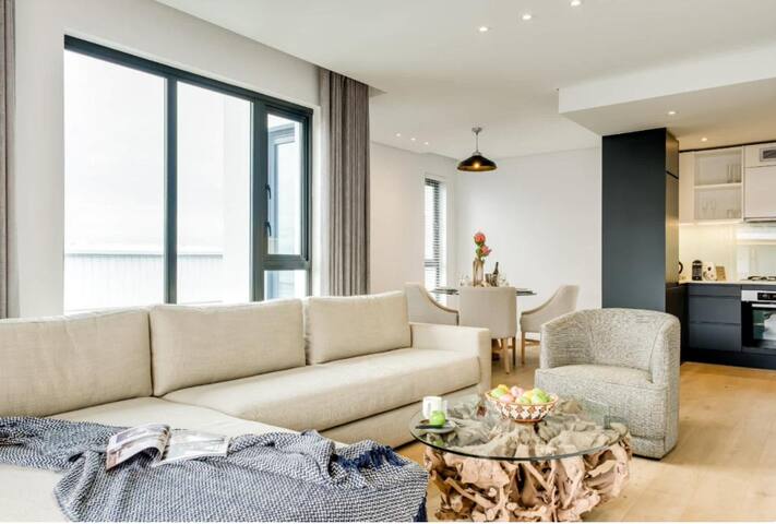 -Alena Chic – Old Cape Quarter – gallery image 2