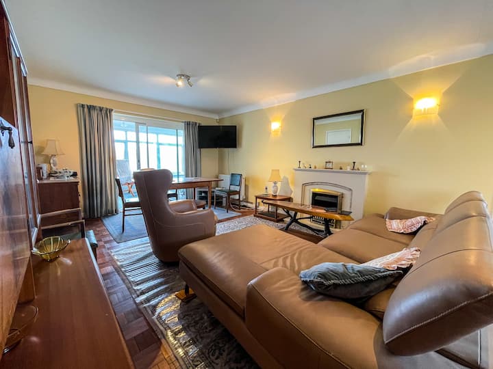 Bungalow By The Beach. - Milford on Sea