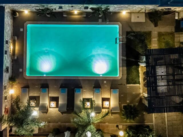 Villa Evie’s-4Apt’s- 6 Bdr-Heated*pool- No Beach gallery image 3