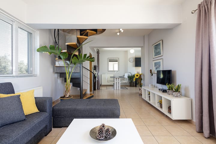 Всекидневна 4