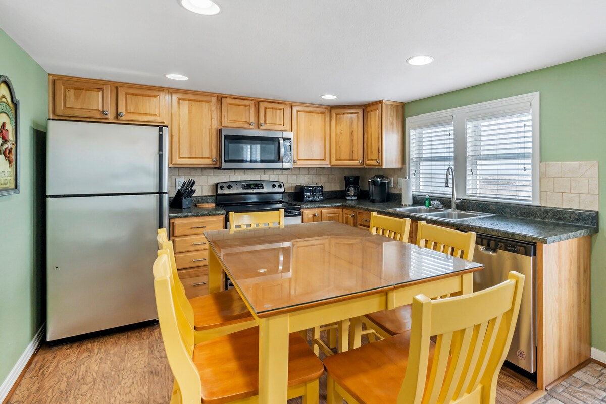 Orville's House 238- OBX Oceanfront-Great Views! - Houses for Rent