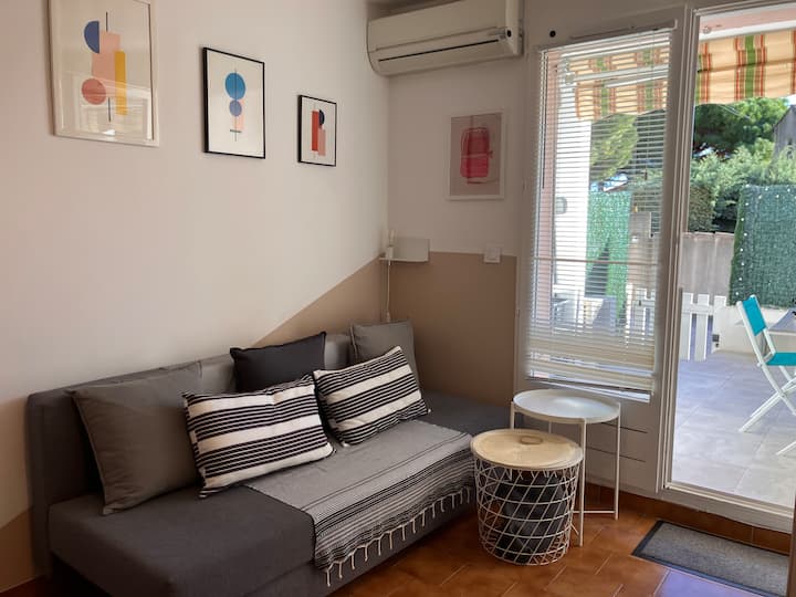 Studio Climatisé, Terrasse & Parking - Bandol