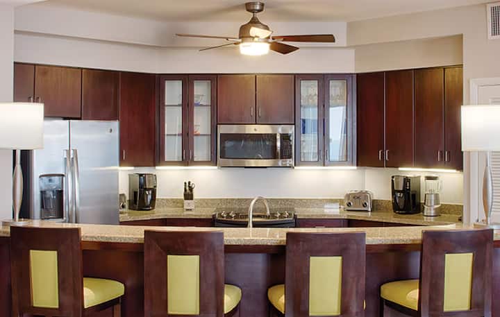 Perfect 4bd In Ocean Walk - Daytona Beach, FL